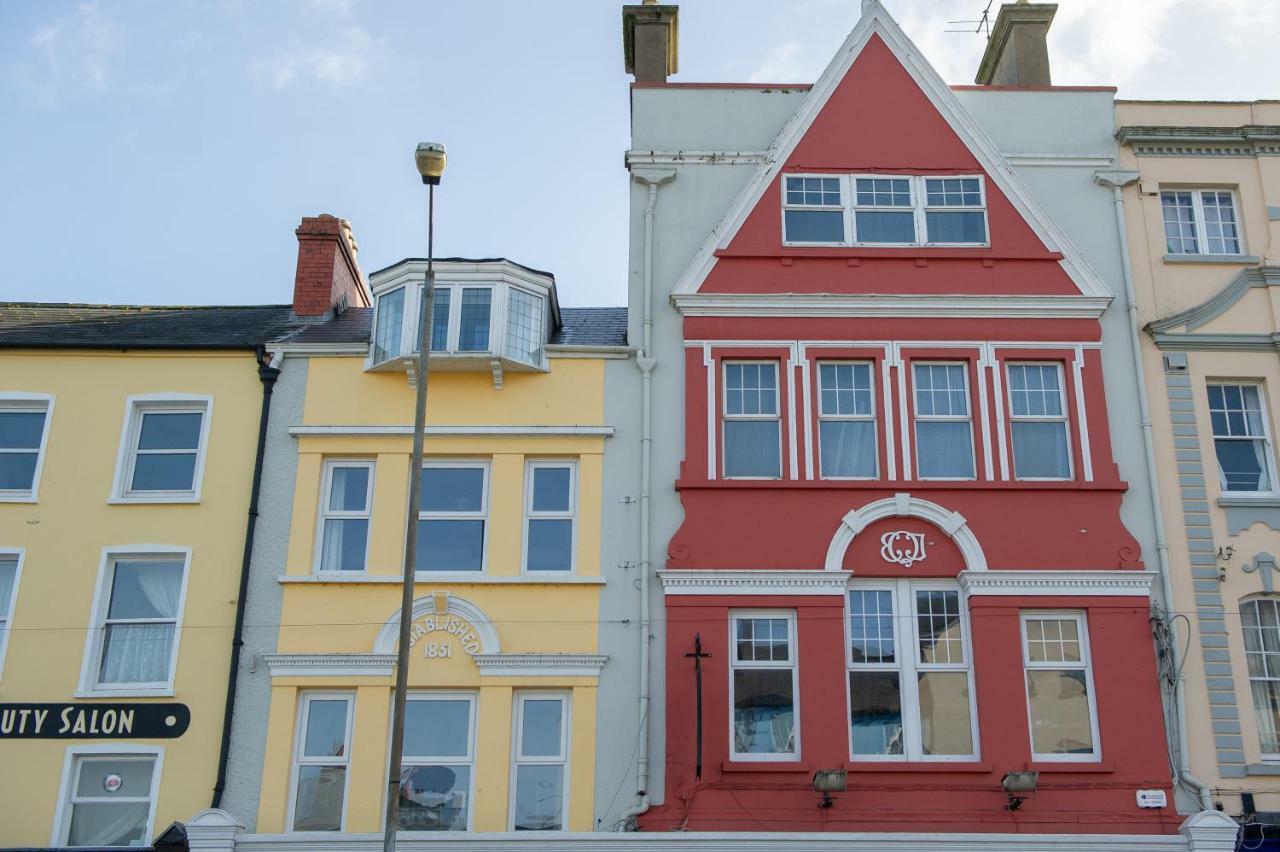 The Square Townhouse Fermoy Hotell Eksteriør bilde